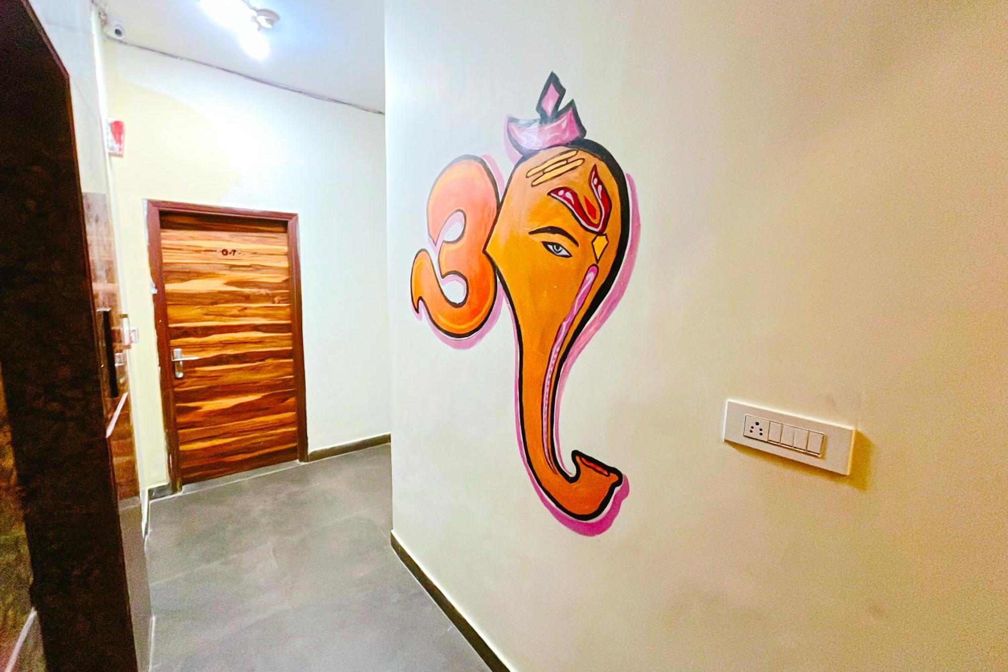 Ganga Ashoka Hotel Rishikesh Exterior photo