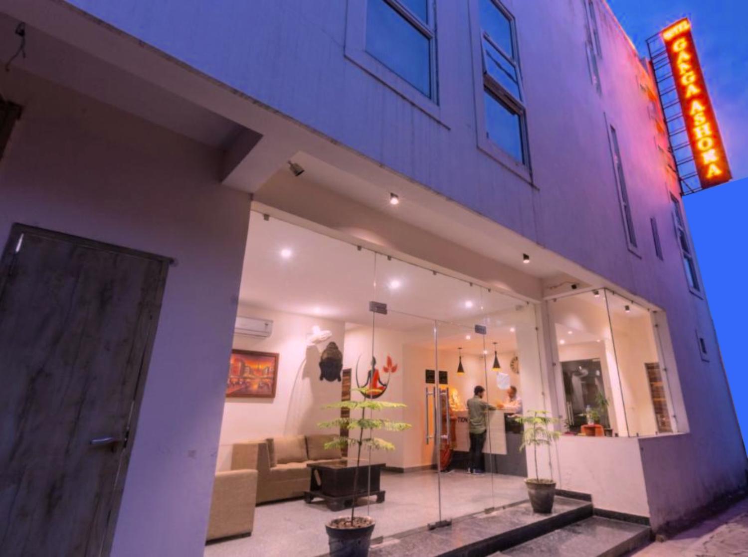 Ganga Ashoka Hotel Rishikesh Exterior photo