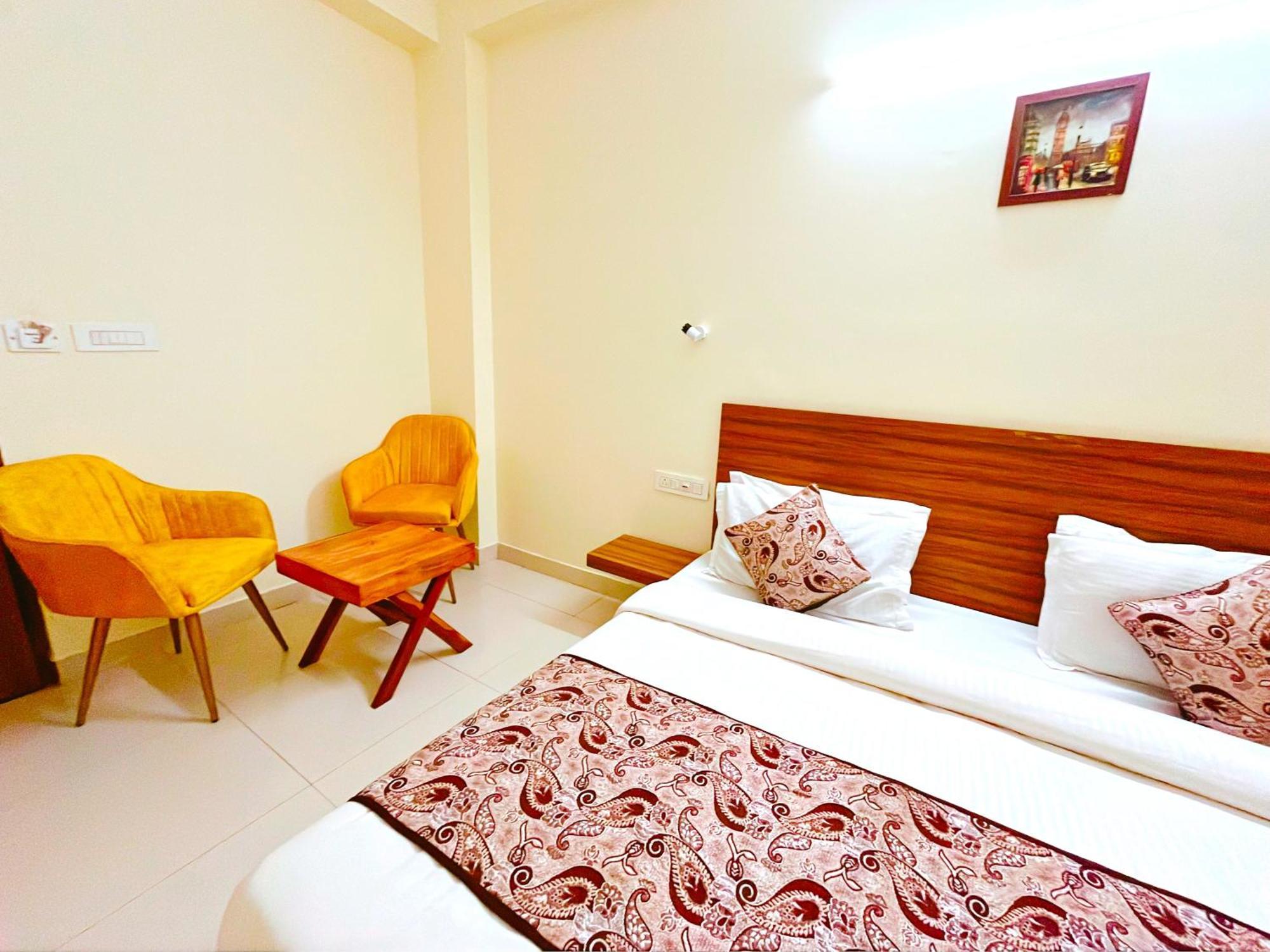 Ganga Ashoka Hotel Rishikesh Exterior photo