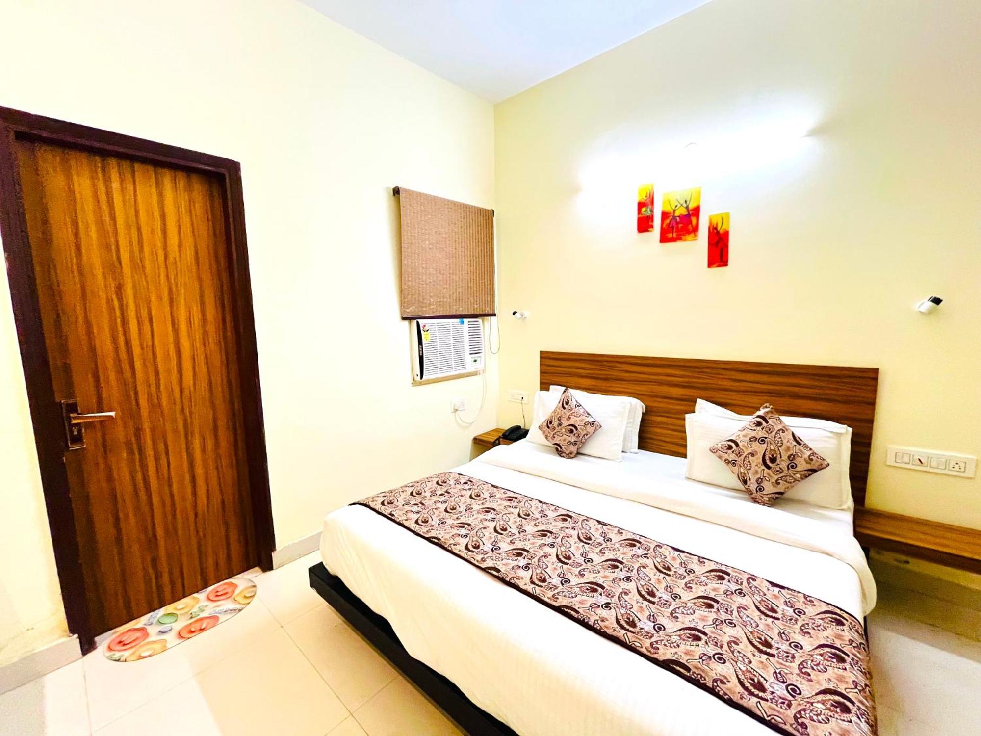 Ganga Ashoka Hotel Rishikesh Exterior photo