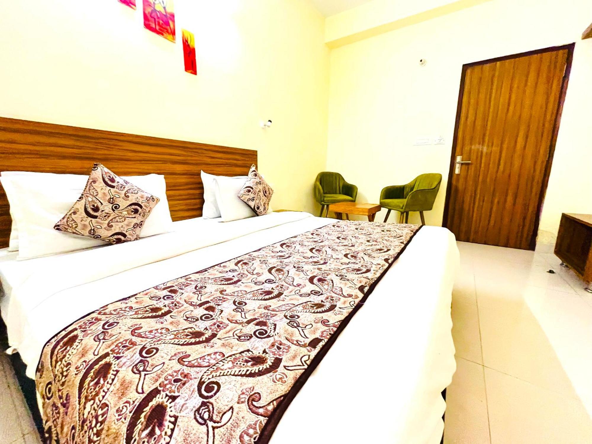Ganga Ashoka Hotel Rishikesh Exterior photo
